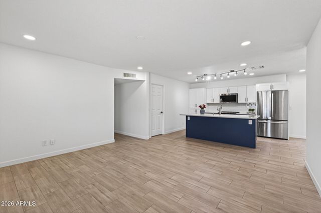 4716 E GREENWAY Street, Mesa, AZ 85205