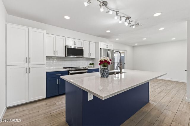 4716 E GREENWAY Street, Mesa, AZ 85205