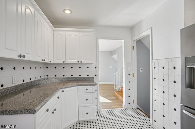 27 Stanford Pl, Wayne Twp., NJ 07470