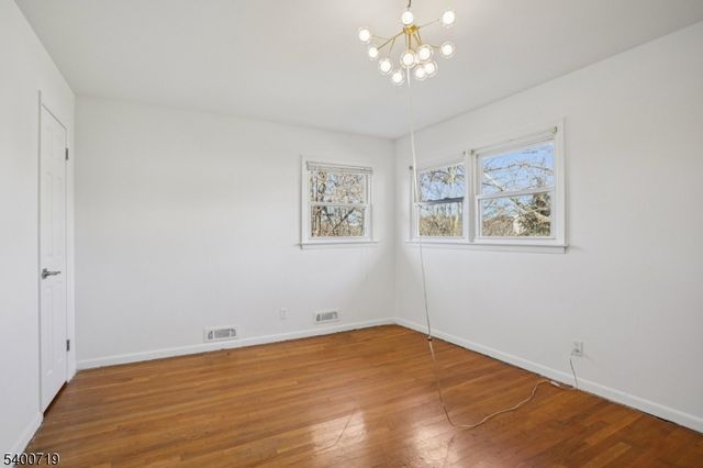 27 Stanford Pl, Wayne Twp., NJ 07470