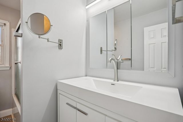 27 Stanford Pl, Wayne Twp., NJ 07470