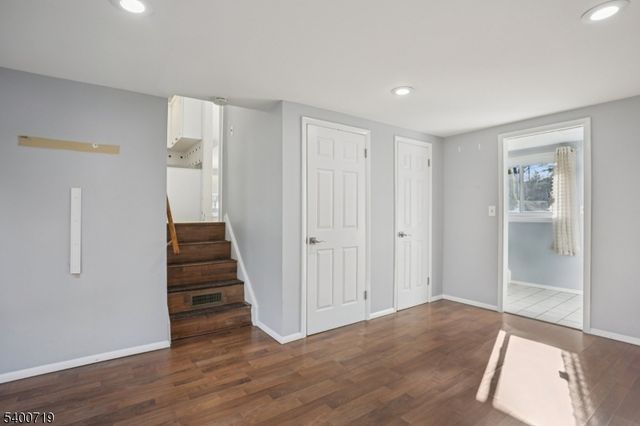 27 Stanford Pl, Wayne Twp., NJ 07470