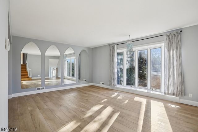 27 Stanford Pl, Wayne Twp., NJ 07470