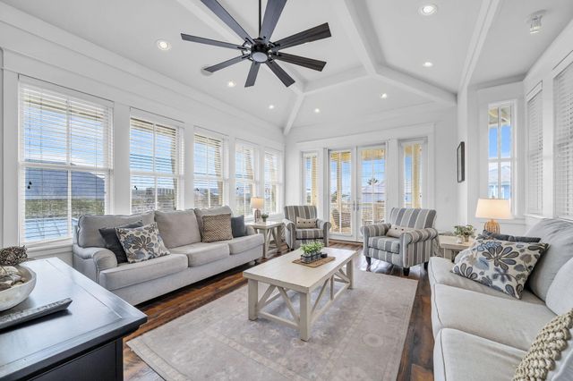 3586 Waverly Circle, Destin, FL 32541