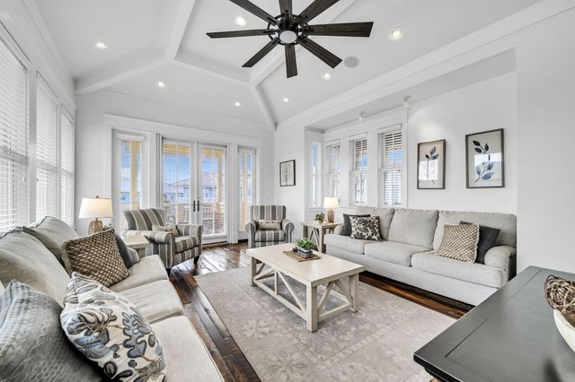 3586 Waverly Circle, Destin, FL 32541