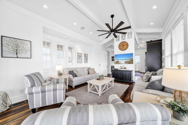 3586 Waverly Circle, Destin, FL 32541