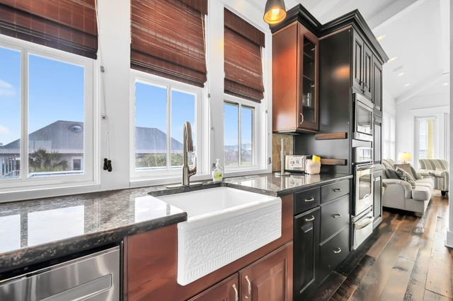 3586 Waverly Circle, Destin, FL 32541