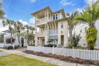 3586 Waverly Circle, Destin, FL 32541