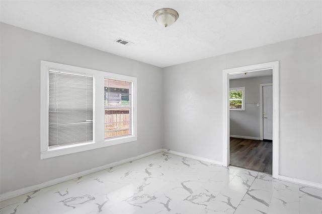 5411 Arapahoe Street, Houston, TX 77020