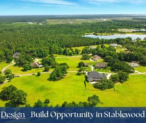 Stablewood Circle, Pass Christian, MS 39571