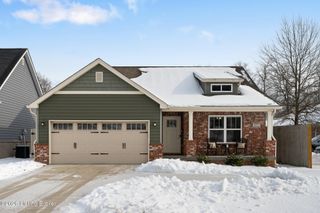 411 Washburn Ave, Lyndon, KY 40222