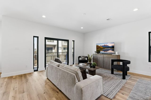 11930 S Hoa Sen Circle, Houston, TX 77072