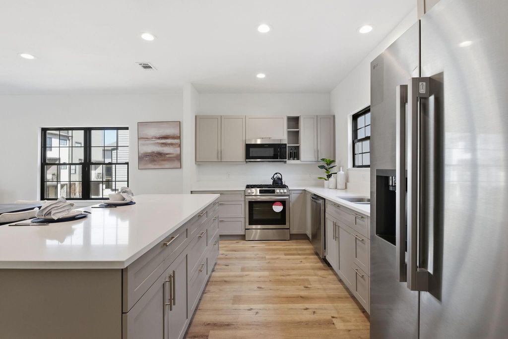 11930 S Hoa Sen Circle, Houston, TX 77072