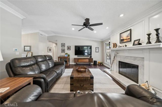 15949 Live Oak Springs Canyon Road, Canyon Country, CA 91387