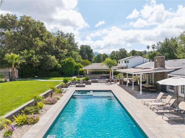 15949 Live Oak Springs Canyon Road, Canyon Country, CA 91387