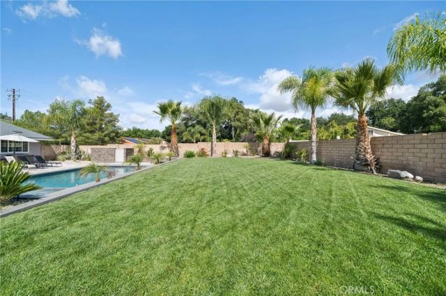 15949 Live Oak Springs Canyon Road, Canyon Country, CA 91387