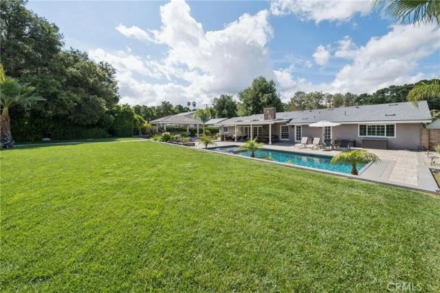 15949 Live Oak Springs Canyon Road, Canyon Country, CA 91387