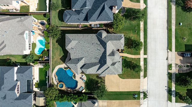 2350 Crest Pointe Place, Frisco, TX 75034