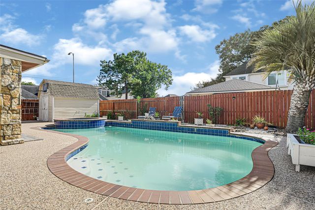 1913 Dublin Drive, Deer Park, TX 77536