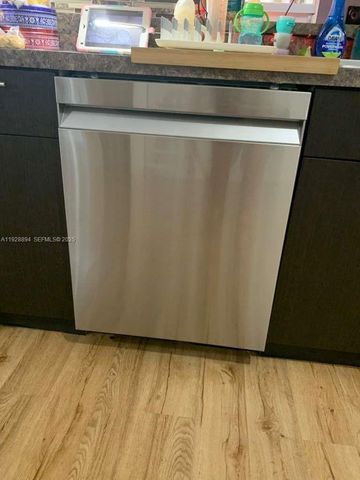 15228 SW 111th St, Miami, FL 33196