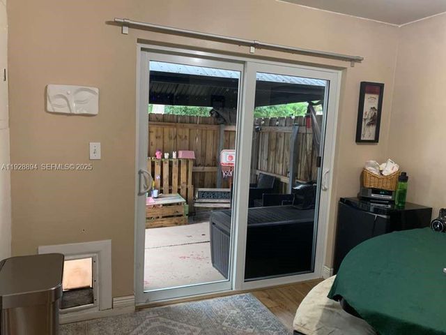 15228 SW 111th St, Miami, FL 33196