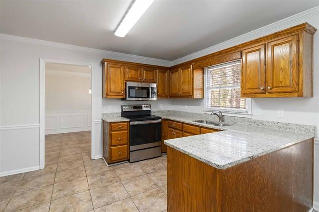 3477 Chinaberry, Snellville, GA 30039