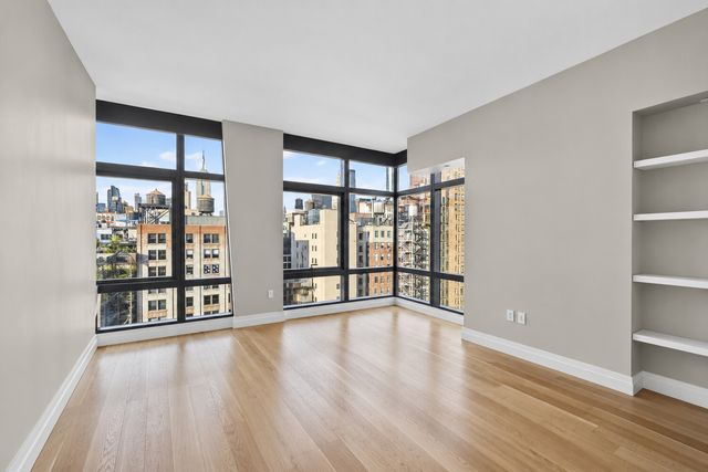 35 W 15th St Apt 12A, New York City, NY 10011