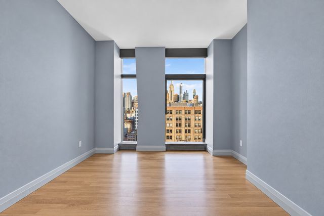 35 W 15th St Apt 12A, New York City, NY 10011