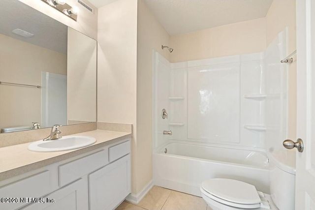 592 RUNNING WOODS Street, Orange Park, FL 32065