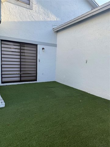 6793 SW 152nd Pl 47-93, Miami, FL 33193