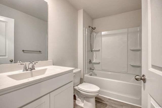 211 Seasons Trace Loop, Longs, SC 29568