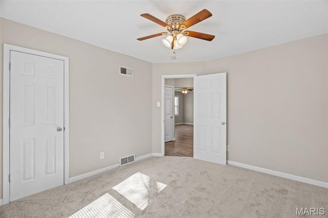 9750 Lorna Lane, St Louis, MO 63136