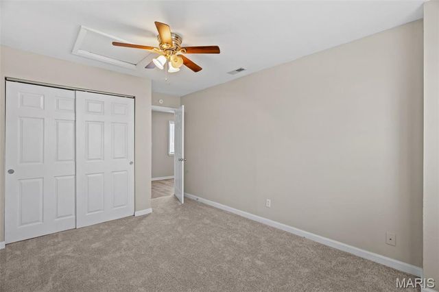 9750 Lorna Lane, St Louis, MO 63136
