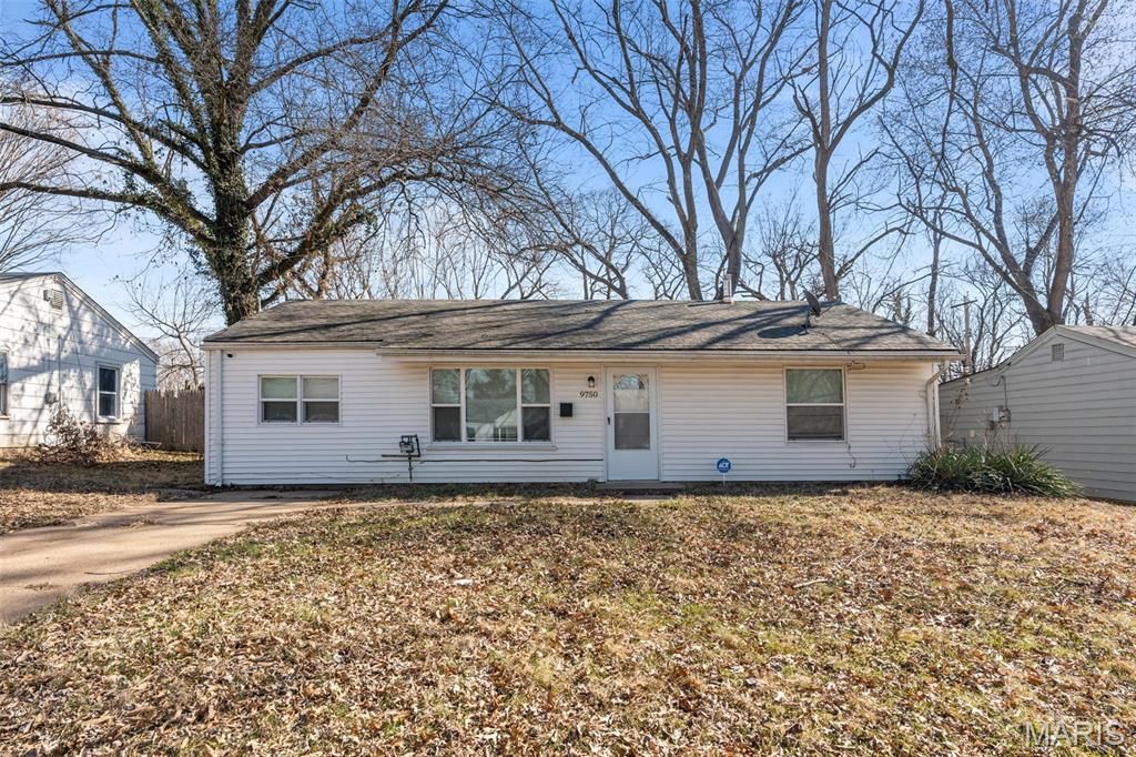 9750 Lorna Lane, St Louis, MO 63136