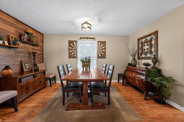 190 Hooper Rd, Smithville, TN 37166