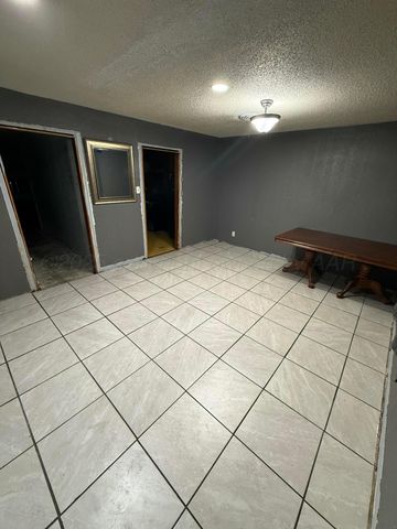 1032 S Wells Street, Pampa, TX 79065