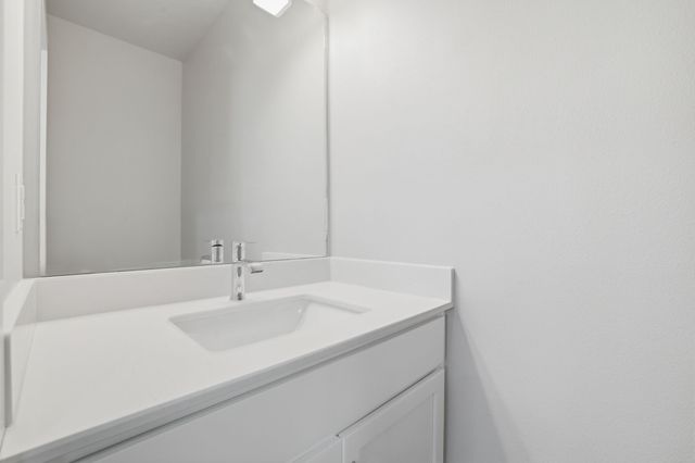 15230 Deerview Drive, Urbandale, IA 50323