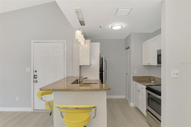 4006 CROCKERS LAKE BOULEVARD 26, Sarasota, FL 34238