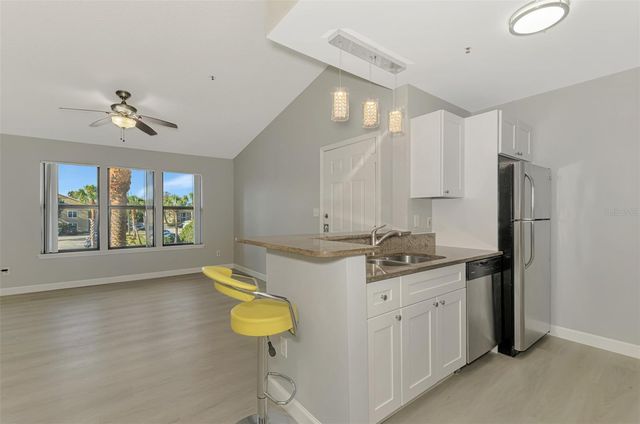 4006 CROCKERS LAKE BOULEVARD 26, Sarasota, FL 34238