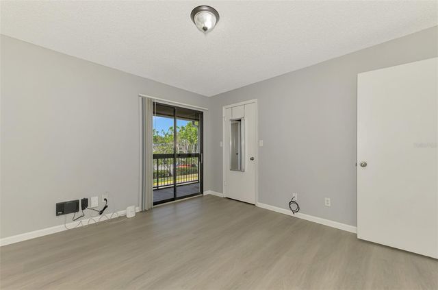 4006 CROCKERS LAKE BOULEVARD 26, Sarasota, FL 34238