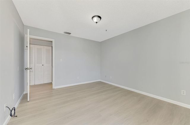 4006 CROCKERS LAKE BOULEVARD 26, Sarasota, FL 34238