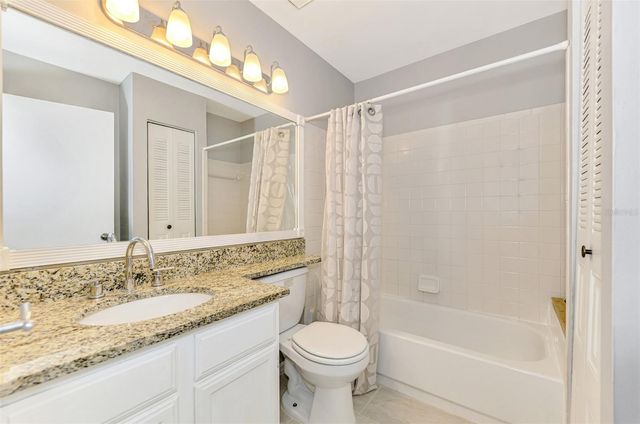 4006 CROCKERS LAKE BOULEVARD 26, Sarasota, FL 34238