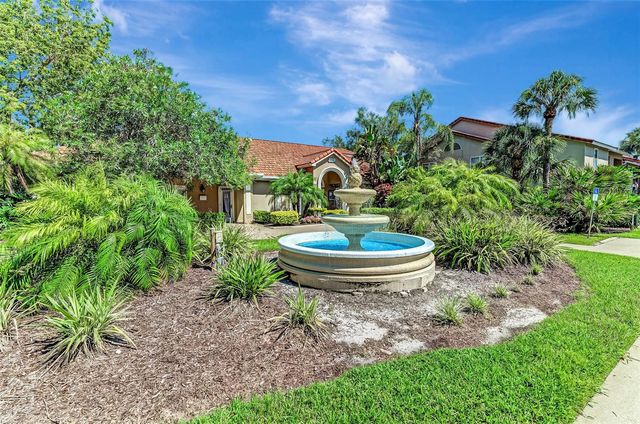 4006 CROCKERS LAKE BOULEVARD 26, Sarasota, FL 34238