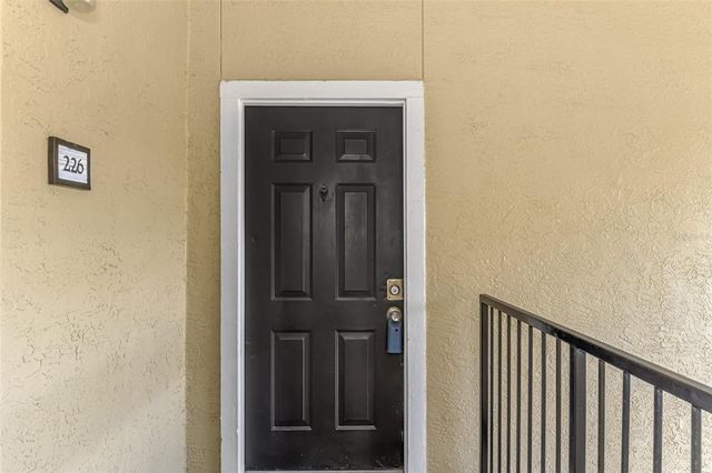 4006 CROCKERS LAKE BOULEVARD 26, Sarasota, FL 34238