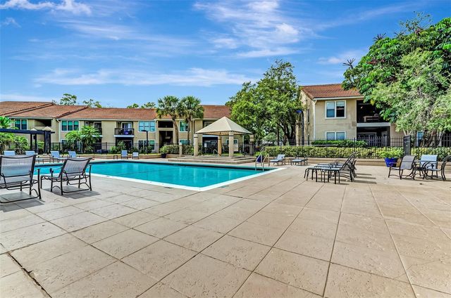 4006 CROCKERS LAKE BOULEVARD 26, Sarasota, FL 34238