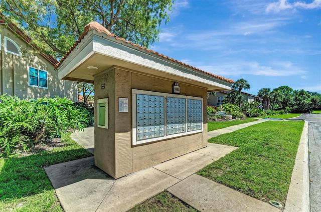 4006 CROCKERS LAKE BOULEVARD 26, Sarasota, FL 34238