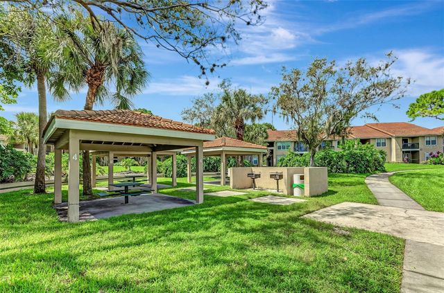 4006 CROCKERS LAKE BOULEVARD 26, Sarasota, FL 34238