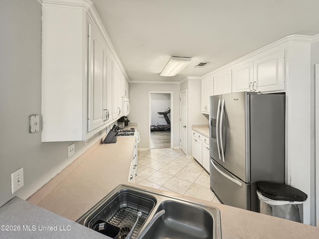 113 Twin Oaks Drive, Brandon, MS 39047