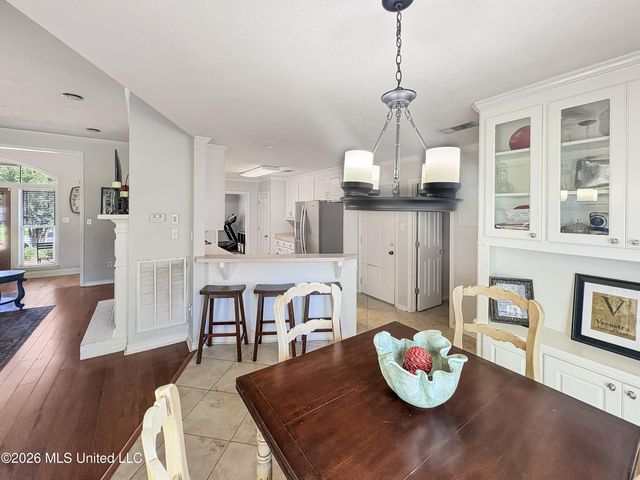 113 Twin Oaks Drive, Brandon, MS 39047
