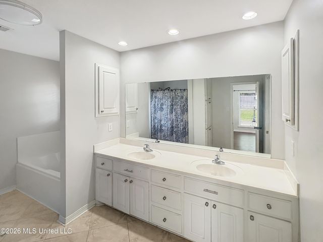 113 Twin Oaks Drive, Brandon, MS 39047